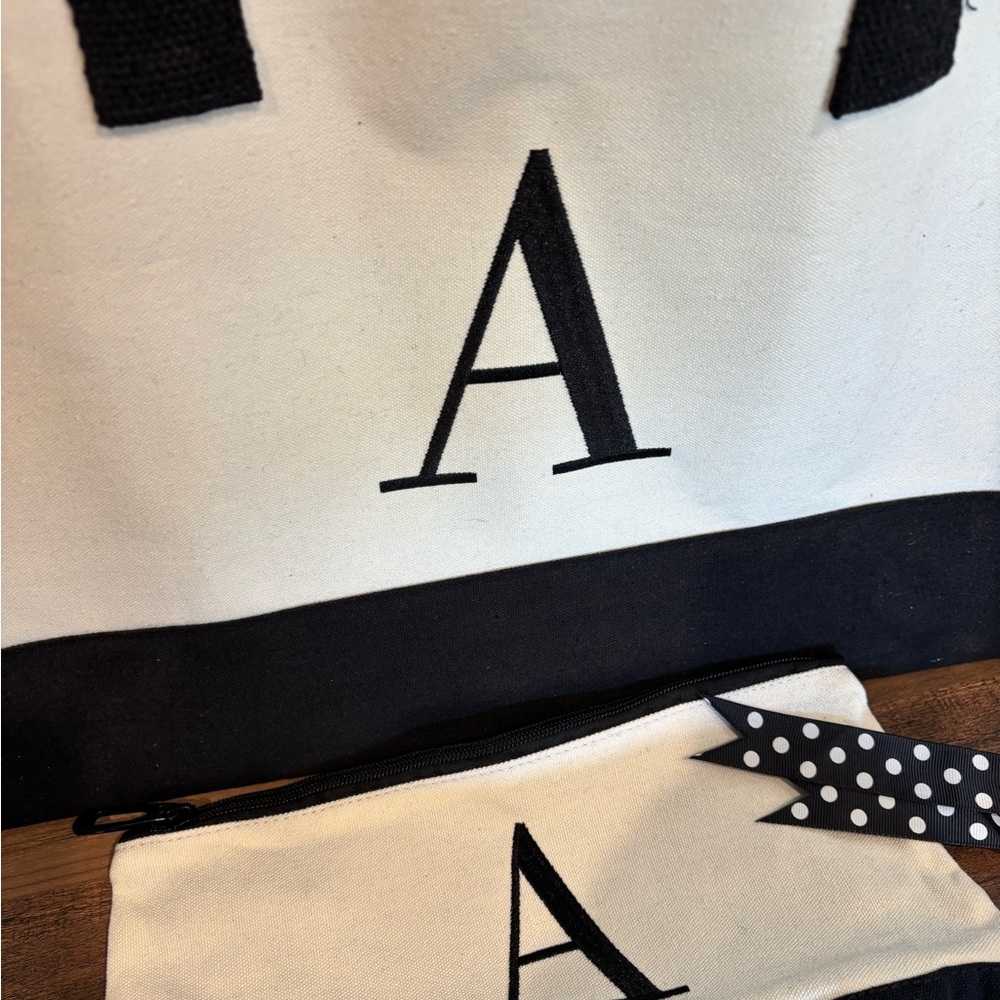 Elegant Black and White Tote Bag with Monogram - Picture 2 of 3